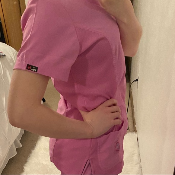 Scrub set - Picture 5 of 6